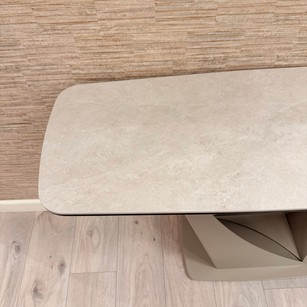 Bari - Console Table - Item As Pictured