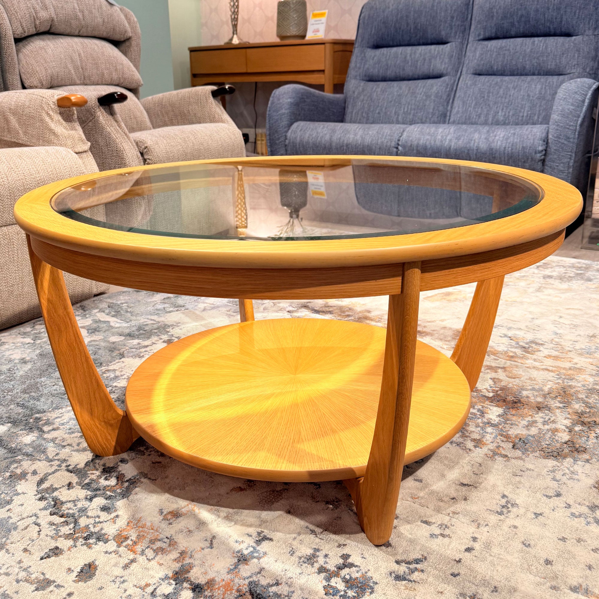 Contour - Round Coffee Table With Glass Top - Item As Pictured