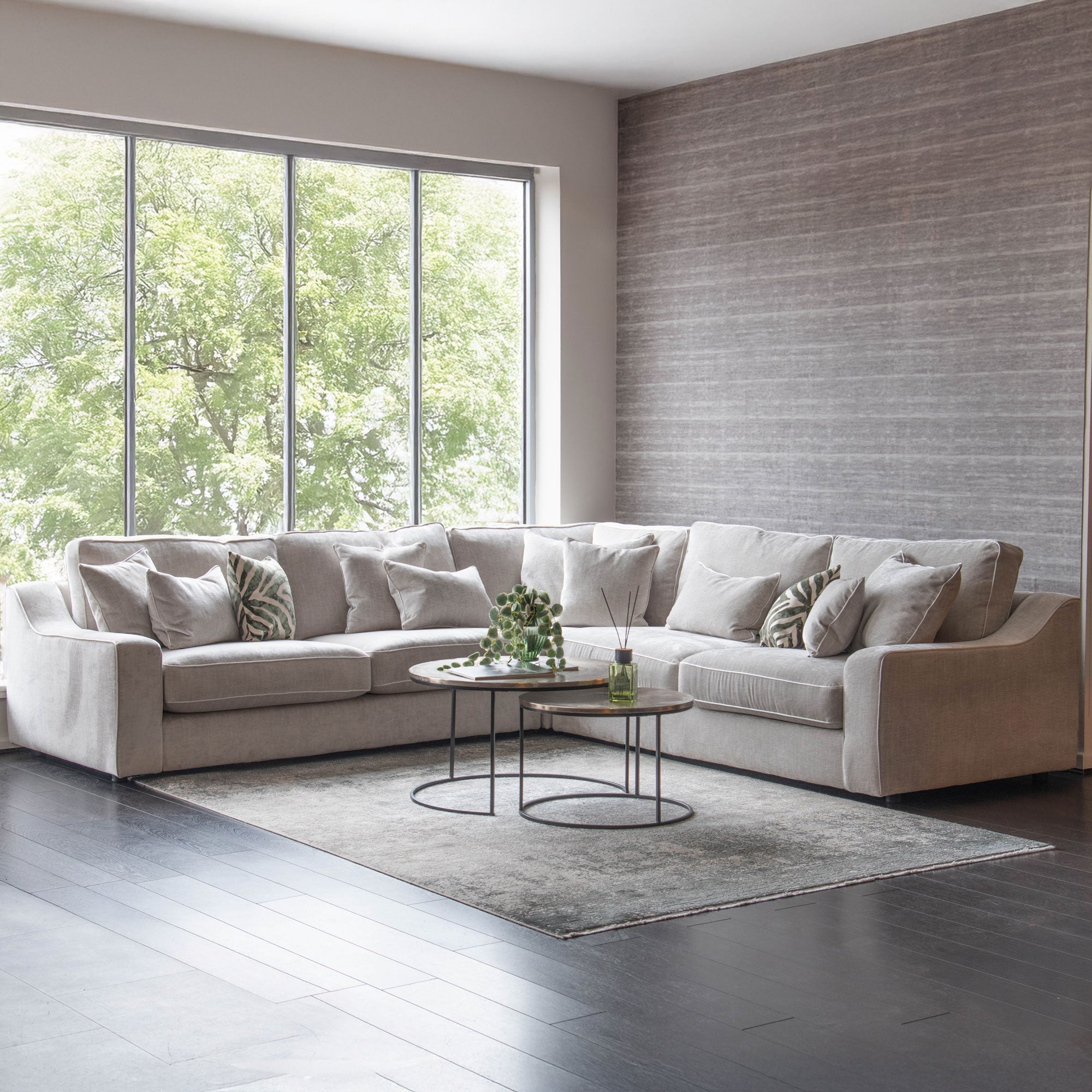 GMHH56○LEXINGTON FURNITURE / レキシントンファニ Lexington - Large RHF Pillow Back Chaise Sofa, Fabric | Lowest Price