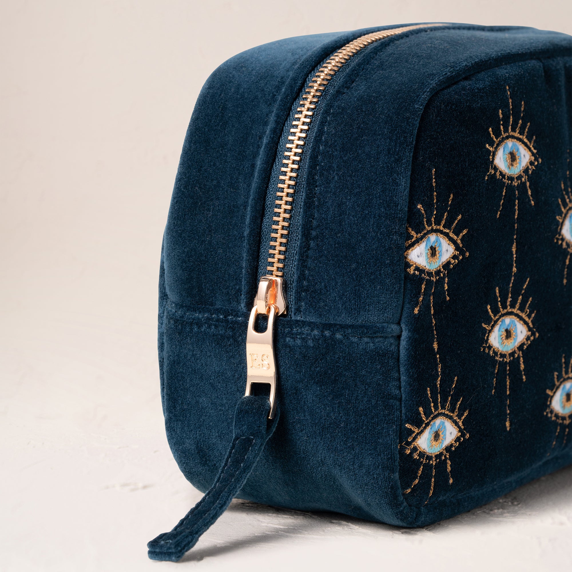 Elizabeth Scarlett Mystical Eye - Makeup Bag, Ink Blue