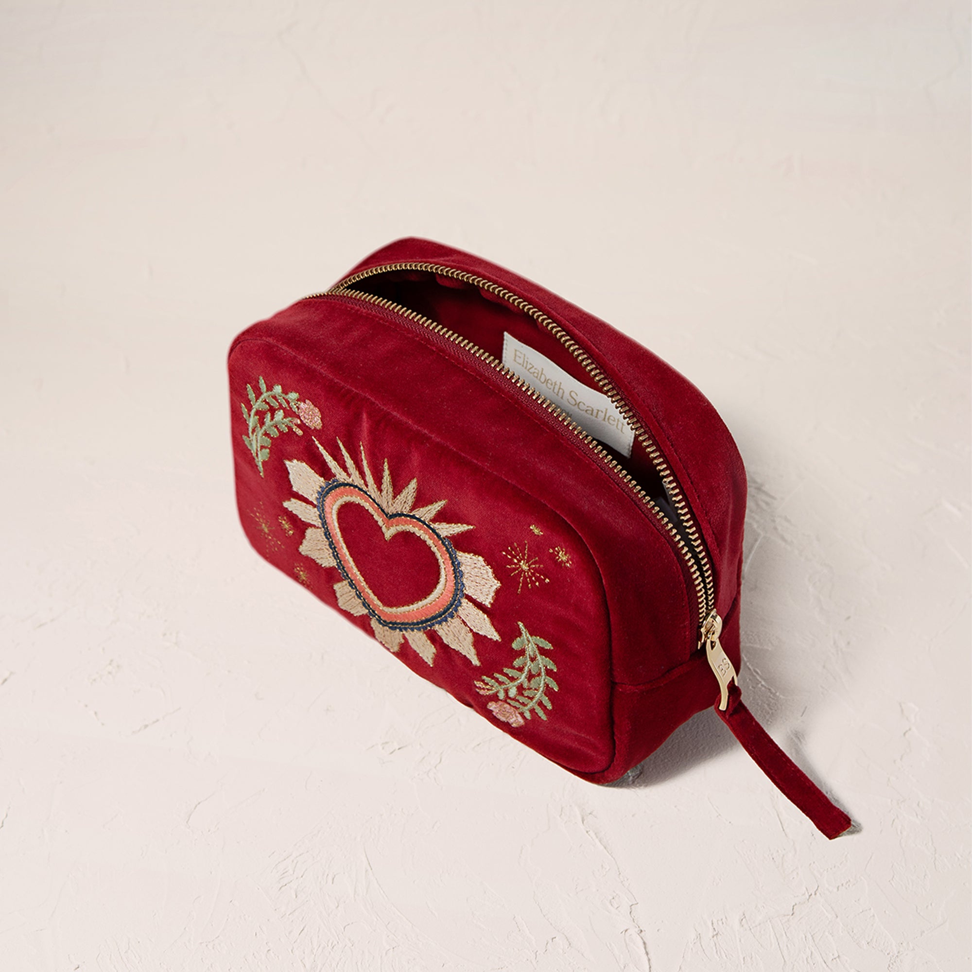 Elizabeth Scarlett Enchanted Heart - Makeup Bag, Rouge