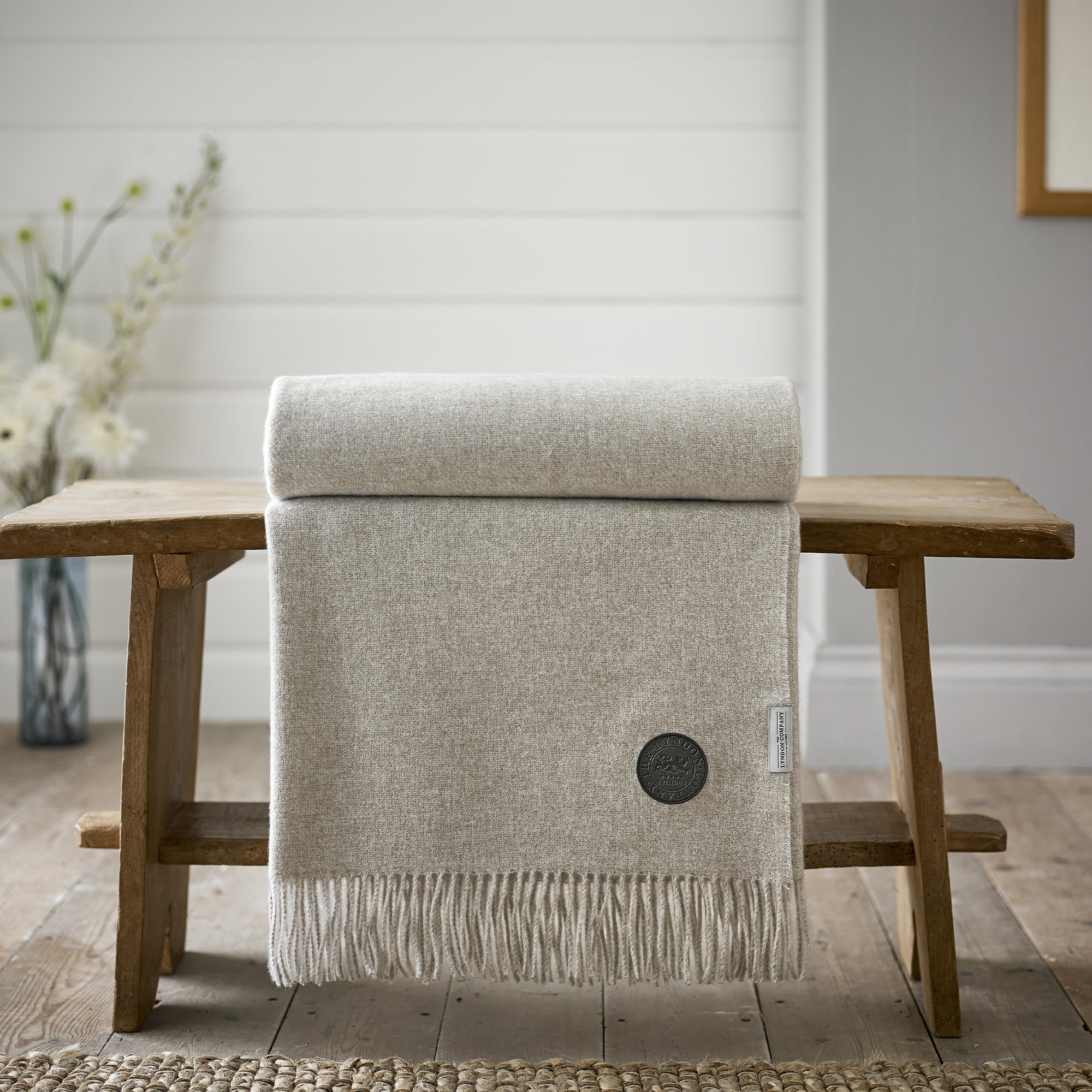 Arthington Neutral - Throw 130x180cm