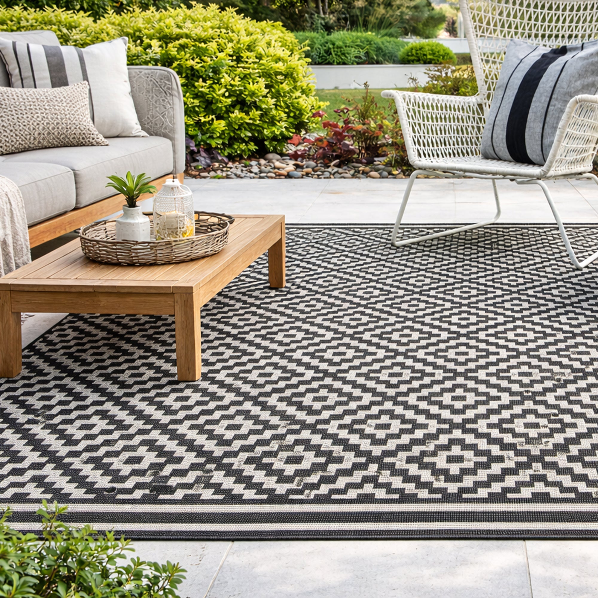 Diamond - Patio Rug
