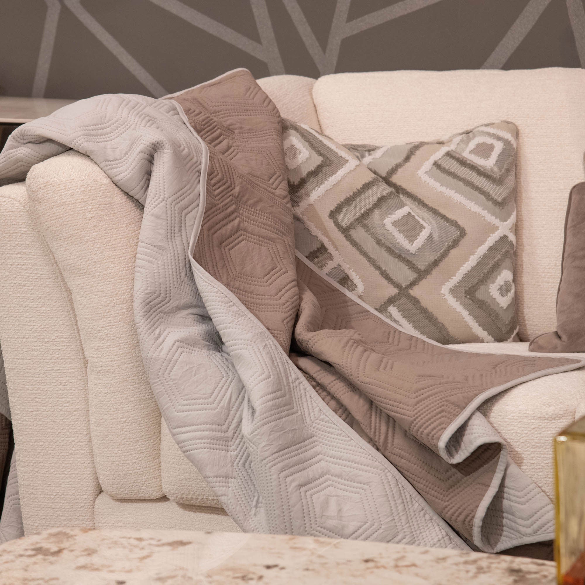 Dorrie - Grey Bedspread/ Throw 240x260cm