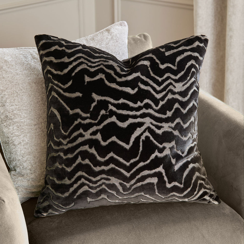 Tierra - Black Cushion 50x50cm