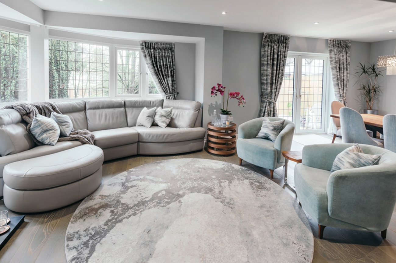 Date: June 2017 Location: Epping, Essex Rooms: Whole House
A careful yet fresh colour palette creates a series of bright and modern rooms for this luxury home. Ornaments and plants add personality with sumptuous materials used for a sophisticated finish.