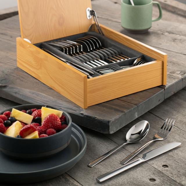 Reflections 24 Piece Cutlery Set in Wooden Box
