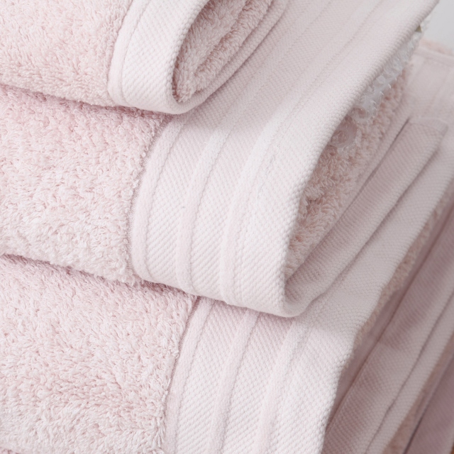 Lisbon Pale Pink Towel Collection