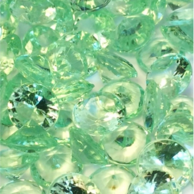 Acrylic Diamonds Lime