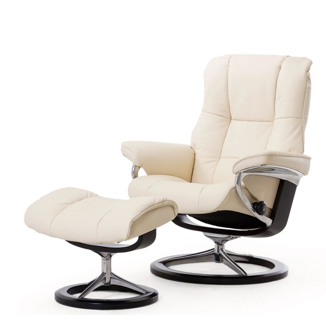 Chair & Footstool With Signature Base In Leather - Stressless Mayfair