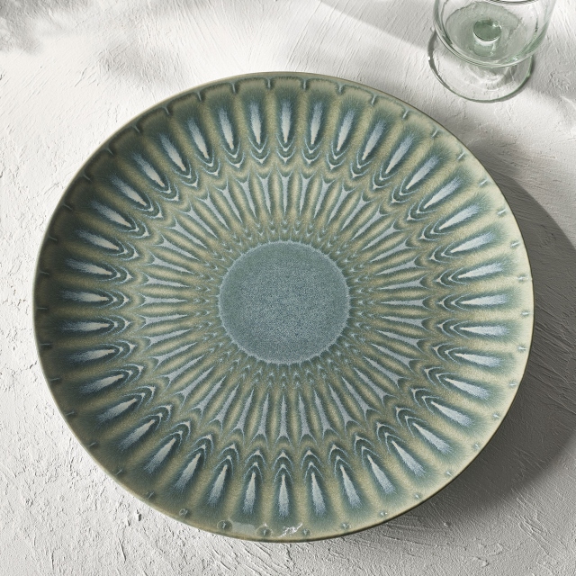 Living Jewels Green Charger Plate