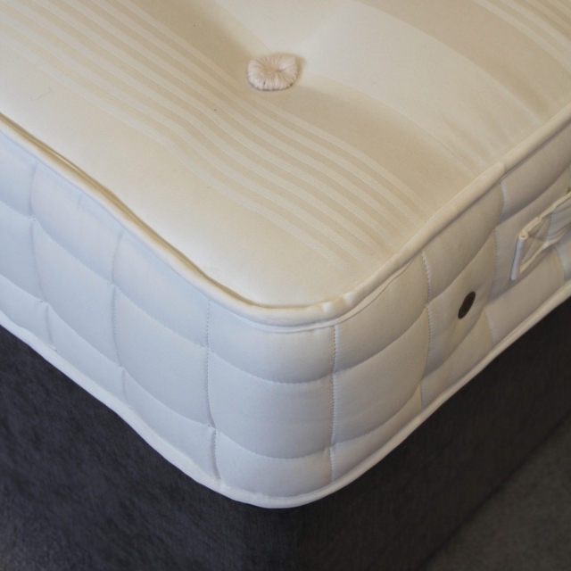 135cm (Double) Extra Firm Mattress  - Item As Pictured - Hypnos Orthocare 10