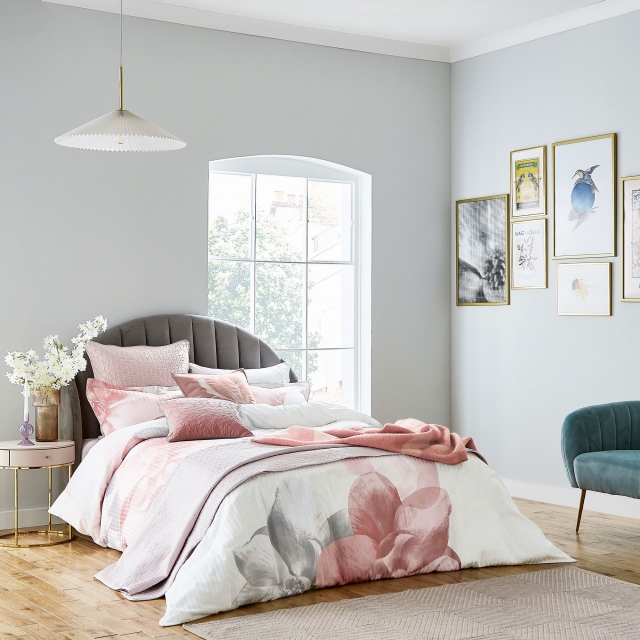 Photo Magnolia Pink Bedding Collection - Ted Baker