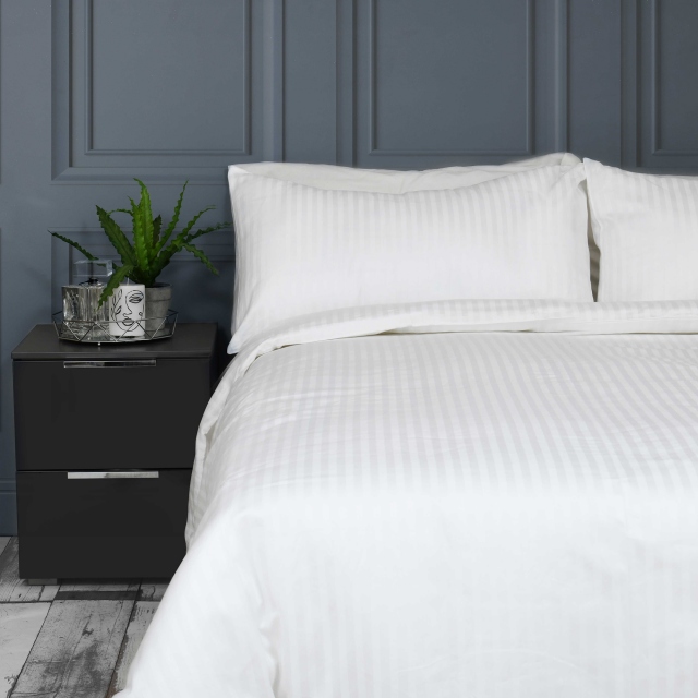 Bedding Collection - 230 Thread Count Hotel Stripe