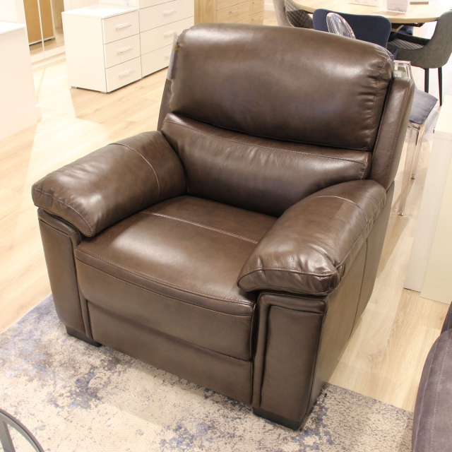 Chair In Leather - Item as Pictured - Tampa