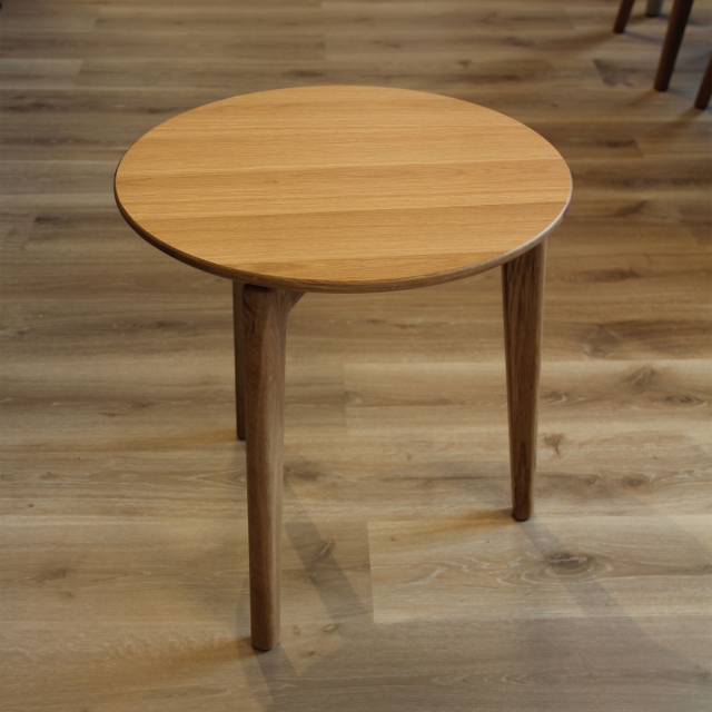 Lamp Table - Item as Pictured - Lausanne Oak