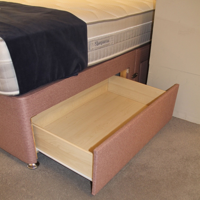 King Divan Set With 4 Drawers - Item as Pictured - Sleepeezee Eco Logic 1000